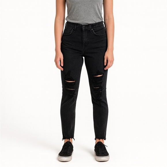 American Eagle Size 0 Black Distressed Super High-Rise Jeggings. - Picture 1 of 8